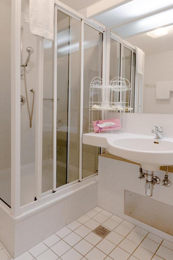 Hotel Bartholomaeus Zeitlarn ภายนอก รูปภาพ